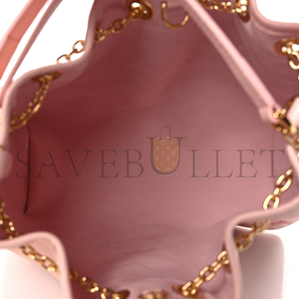 l**is V*t*n lv bundle  (28*20*11cm)